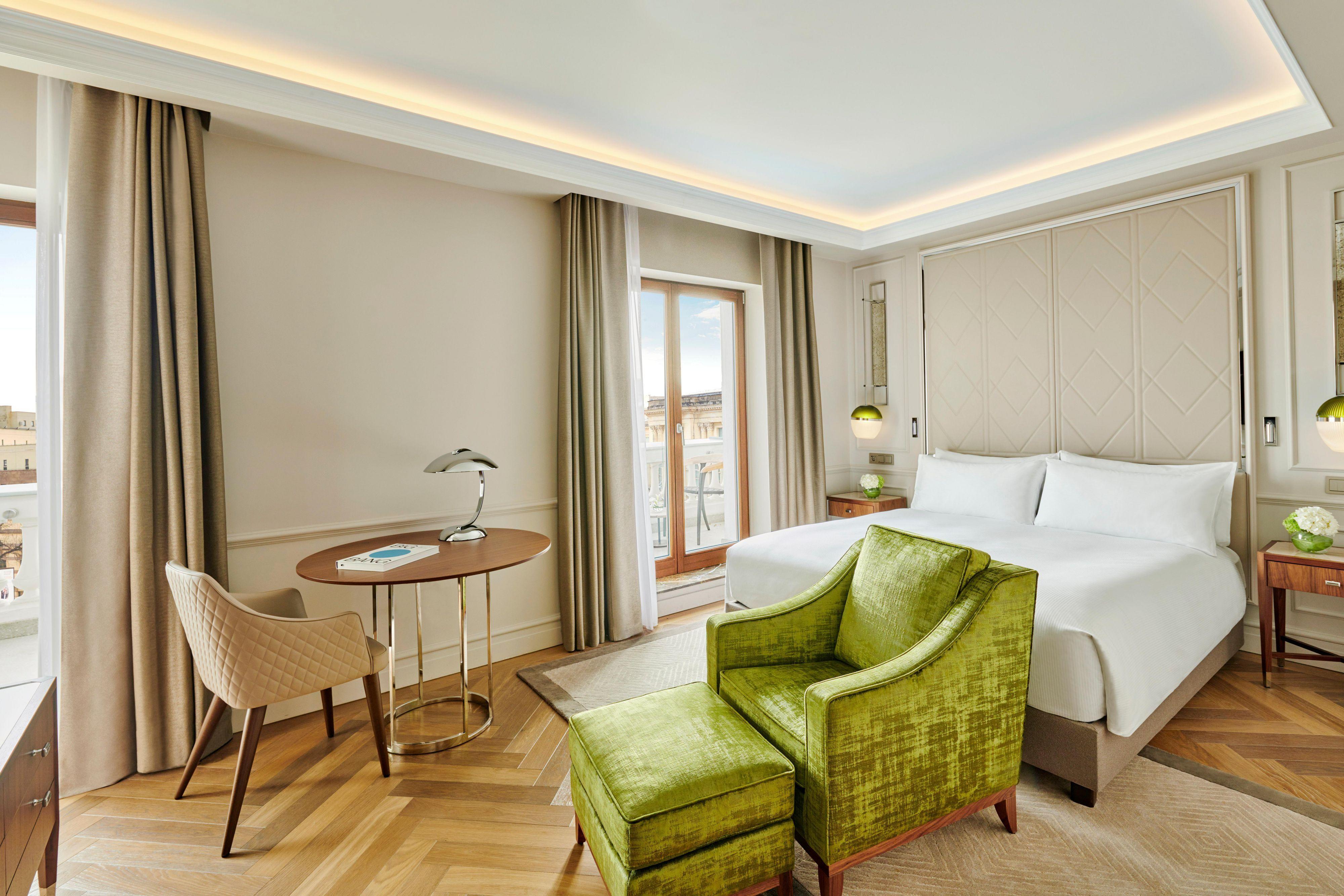 Hotel Intercontinental Athenee Palace Bucharest, An Ihg 5*