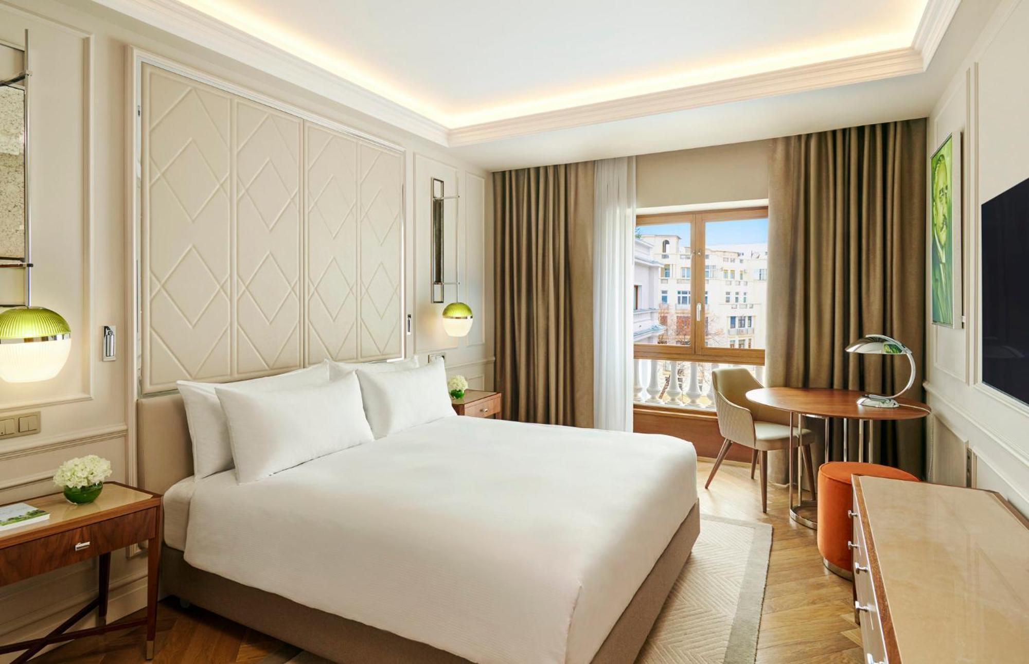Hotel Intercontinental Athenee Palace Bucharest, An Ihg Bucureşti