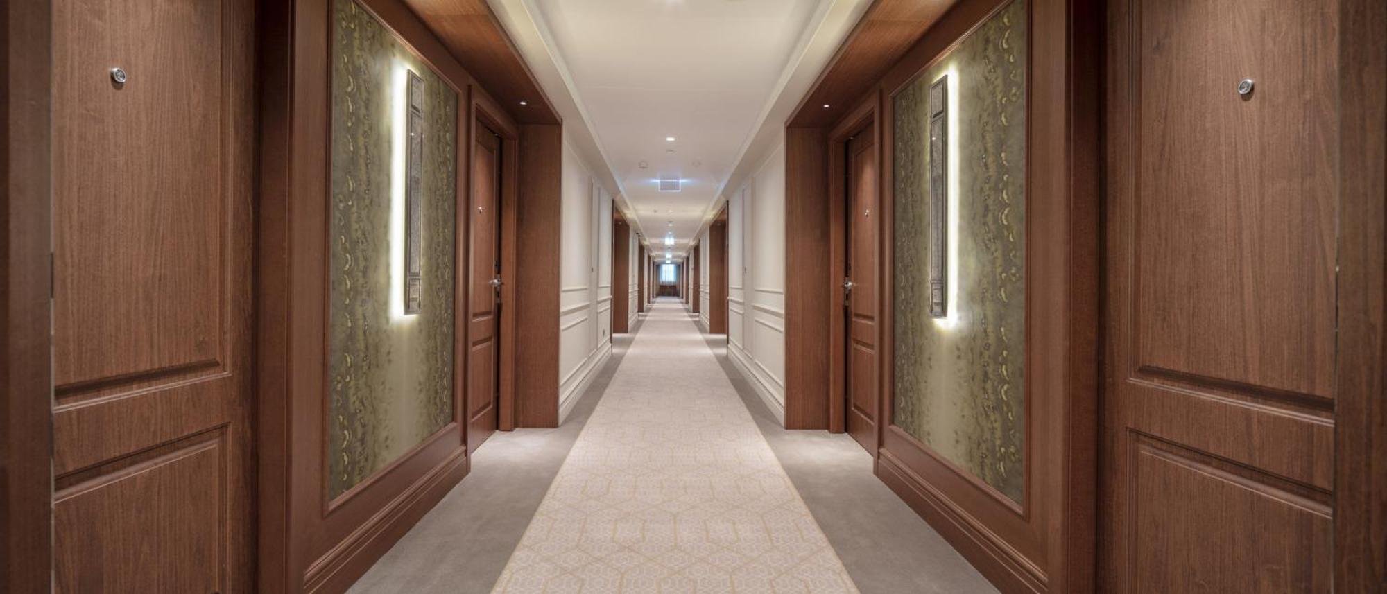 Hotel Intercontinental Athenee Palace Bucharest, An Ihg